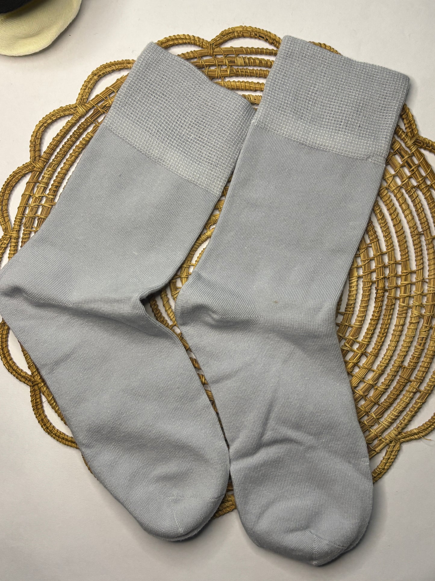 BASIQ Women's Antibacterial Crew Socks - Combed Cotton & Anti Odour Solid Socks