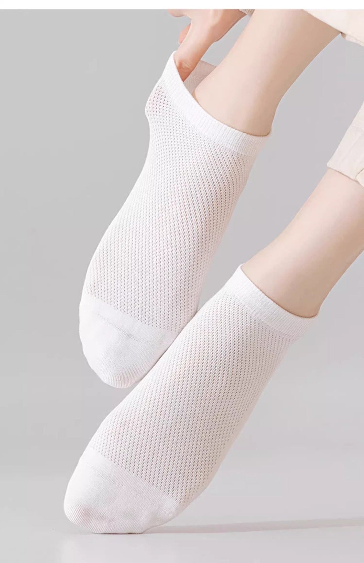 BASIQ Women's AirMesh 95% Combed cotton Ankle solid socks - anti odour, sweat absorbant, seamless, low cut socks