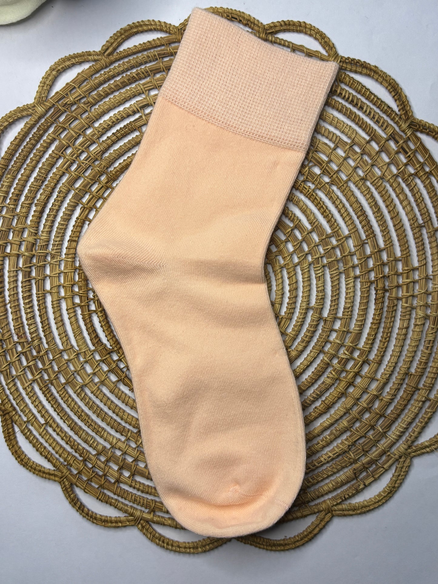 BASIQ Women's Antibacterial Crew Socks - Combed Cotton & Anti Odour Solid Socks