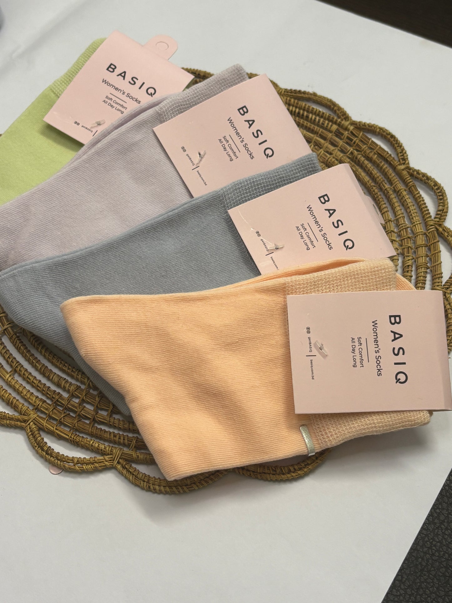BASIQ Women's Antibacterial Crew Socks - Combed Cotton & Anti Odour Solid Socks