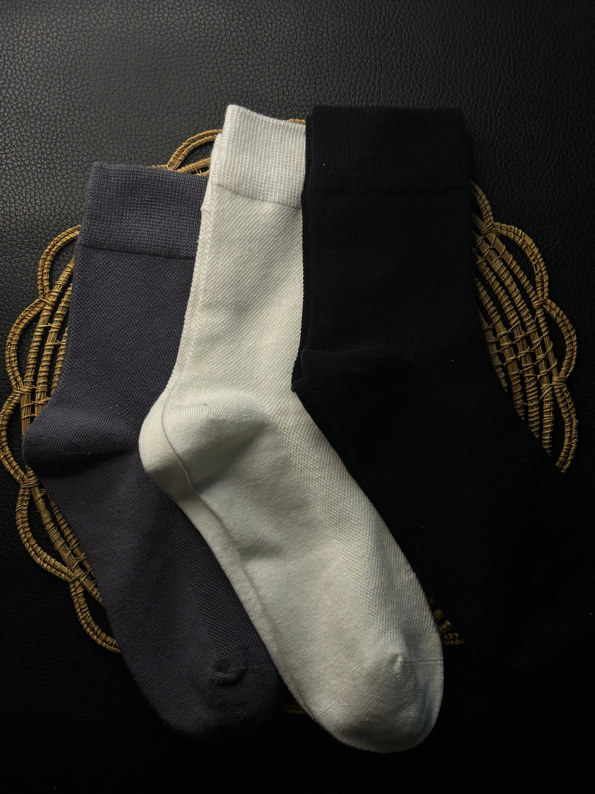 3 Pair BASIQ bundle - Airmesh Crew Solid Socks - Men