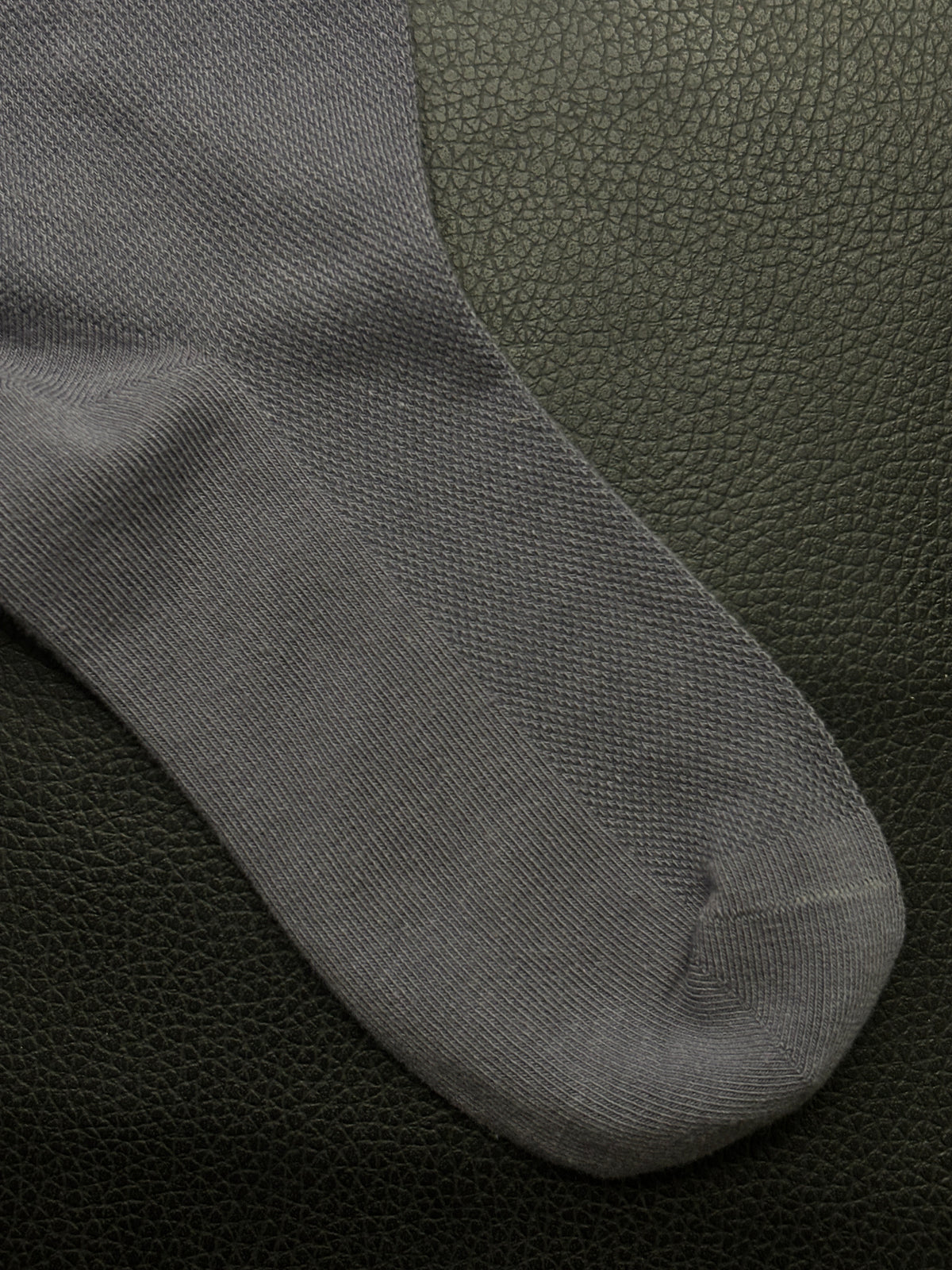 3 Pair BASIQ bundle - Airmesh Crew Solid Socks - Men