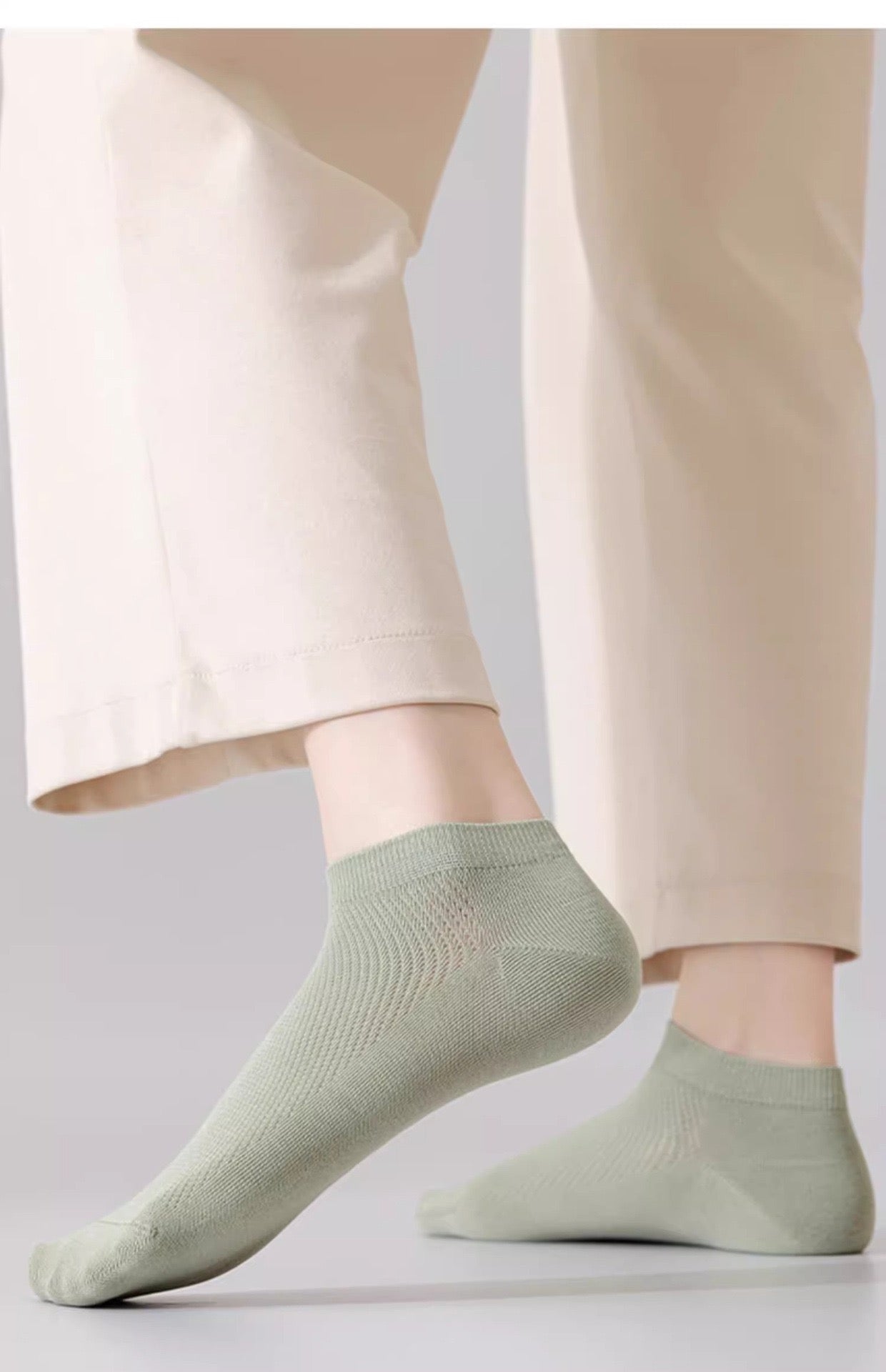 BASIQ Women's AirMesh 95% Combed cotton Ankle solid socks - anti odour, sweat absorbant, seamless, low cut socks