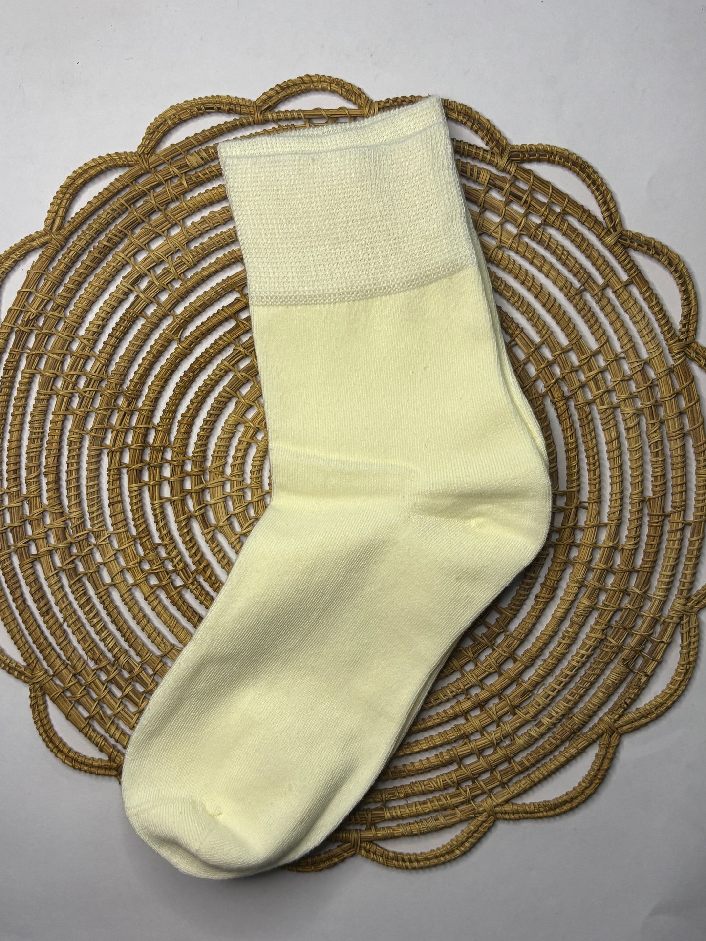 BASIQ Women's Antibacterial Crew Socks - Combed Cotton & Anti Odour Solid Socks