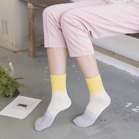BASIQ Women’s Korean-Inspired Color Block Cotton Crew Socks - Random color
