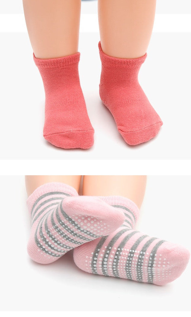 BASIQ Kids Anti slipping Solid Socks Bundle black Blue Gray (3 Pairs)
